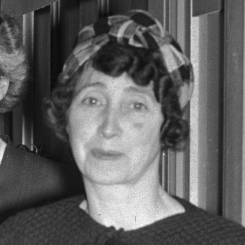 Zdjęcie Anny Jacques: Archiwa Miejskie im. Iana Mathesona w Palmerston North. 