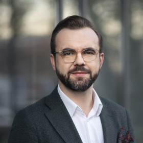 Portrait photo: Michał Kosiorek
